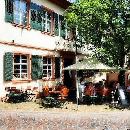 Historischer Adelshof Am Marktplatz, Atelier 70 M² Weinheim Eksteriør billede